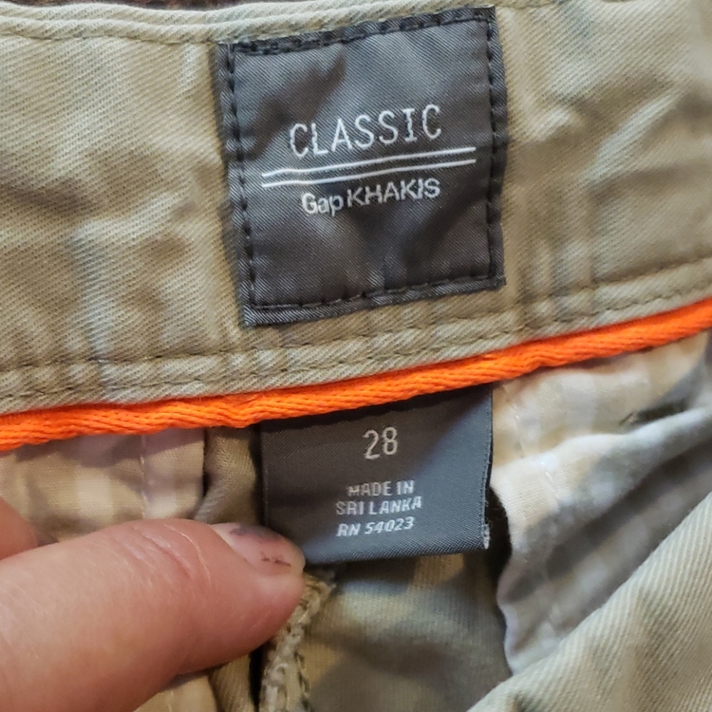 gap khakis - Picture 2 of 3